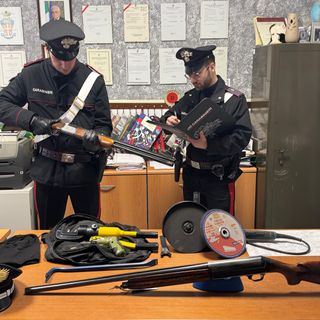 Oltrepò: non si ferma all'alt dei carabinieri, inseguito e denunciato un 31enne