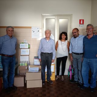 Tromello: consegnate 60 borse alimentari dal Rotary Club Lomellina