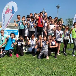 Oltre 400 studenti questa mattina a Vigevano per il trofeo Dante Merlo delle scuole primarie organizzato da Atletica Vigevano