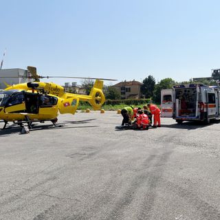 Valle: due operai ustionati in riseria, le immagini dei soccorsi
