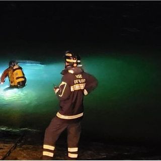 L'auto inabissata nel lago Maggiore a Suna