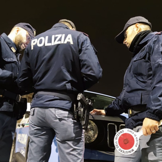Novara: denunciati quattro giovani per rapina