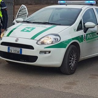 Covid: vende abusivamente Ffp2, sequestrate 1.050 mascherine