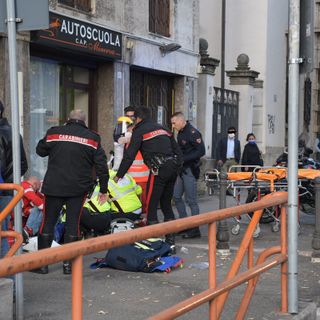 Pavia: i Carabinieri salvano un giovane in arresto cardiaco