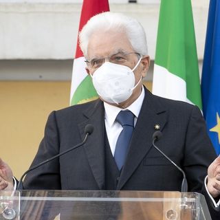 Plebiscito per Mattarella rieletto presidente della Repubblica con 759 voti