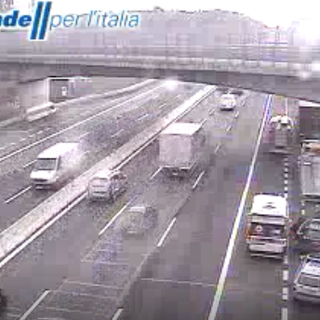 Incidente in Autolaghi: una donna soccorsa e code in direzione Milano