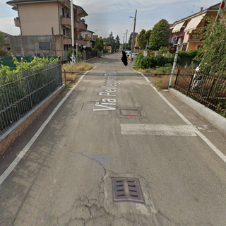 Pavia: uomo perde la vita travolto da un treno al passaggio a livello in via Tibaldi