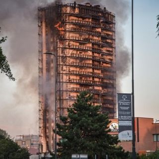 Milano: grattacielo andato a fuoco, sequestro conservativo di 25 milioni di euro