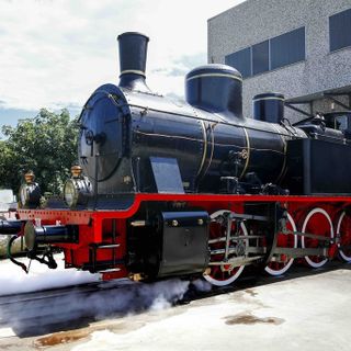 La locomotiva a vapore restaurata da Trenord