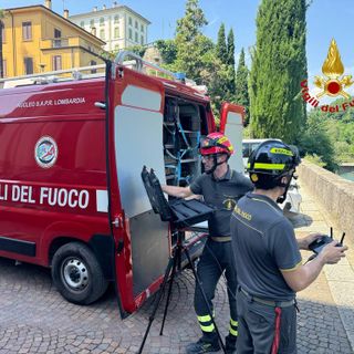 Riprese nel Milanese le ricerche dell'operaio caduto nel fiume Adda