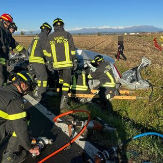 Scontro tra auto e trattore, morto un 45enne novarese (FOTO)
