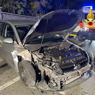 Le immagini dei due incidenti stradali