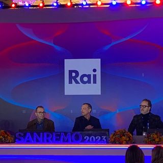 Sanremo 2023, il messaggio di Zelensky non sarà video, ma letto in diretta da Amadeus