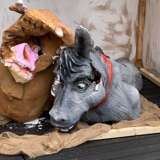 Vercelli: i vandali devastano il presepe, in piazza Cavour