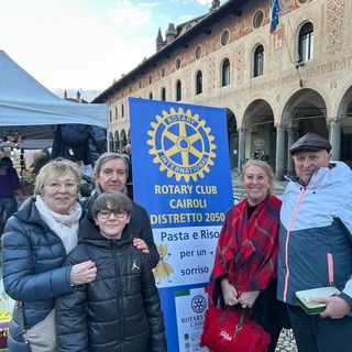 Rotary Club Cairoli: solidarietà e tradizione alla manifestazione “Di Vino e di Riso”