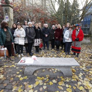 Mede: La Fucina di San Rocco dipinge la panchina della pace
