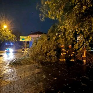 Maltempo di lunedì sera: danni e interventi ad Abbiategrasso e Castellazzo di Robecco, piogge torrenziali su Milano e hinterland