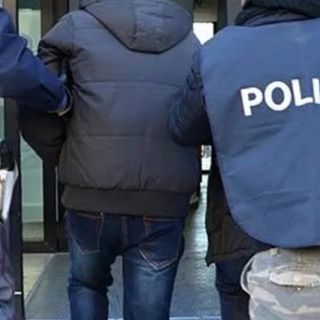 Novara: minaccia di morte la moglie, arrestato 52enne