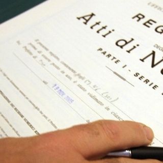 Scopre chi era il vero padre: imprenditore pavese 59enne cambia nome