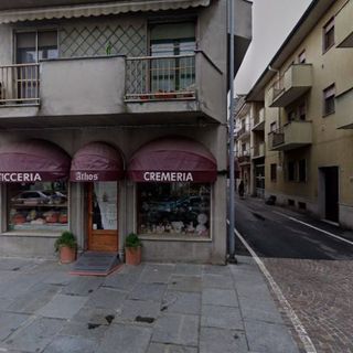 Ecco le prime tre botteghe storiche di Trecate