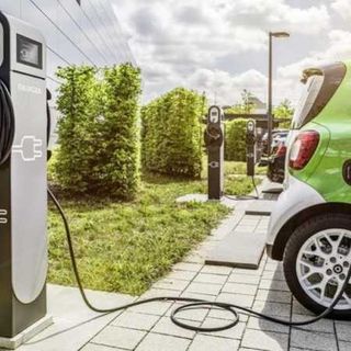 Trecate: in città arrivano 8 colonnine per la ricarica di veicoli elettrici e ibridi