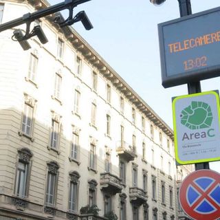 Milano, Area B: oggi si fa sul serio, stop a 483mila macchine