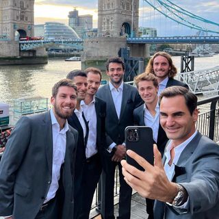 Stasera l’addio del grande Roger Federer al tennis: in doppio con Nadal