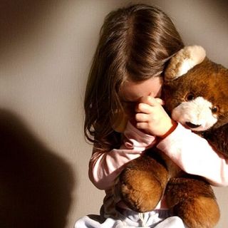 Abusi sessuali sulla figlia: 12 anni di galera a 47enne milanese