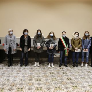 - (FOTONOTIZIA) -  Pieve del Cairo: consegnate quattro borse di studio