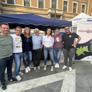 VIDEO. La maglia di Chiellini, il dono di Ocon: «La festa dello sport è anche amore». Tutti uniti dal ricordo di Chiara e Cristian