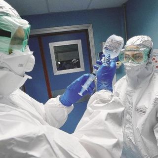 La previsione: «La terza ondata durerà 40 giorni. Fino al 20 marzo contagi in crescita»