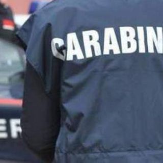 Madre e figlio trovati morti in casa: omicidio-suicidio a Saronno