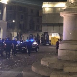 Vercelli: ubriaco, dà in escandescenze in piazza. E al Pronto soccorso sferra un pugno all'infermiera
