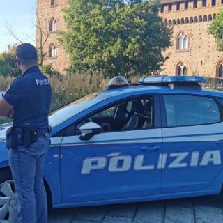 Pavia: minaccia agente di polizia con un coltello, arrestato un 27enne