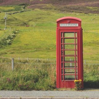 Addio alle cabine telefoniche lungo le strade...