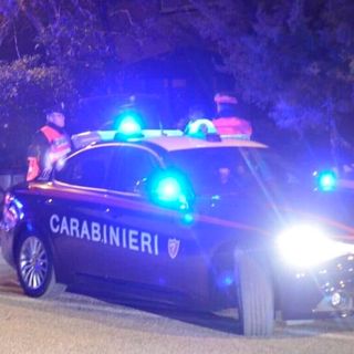 Furti di auto per rivendere i pezzi di ricambio, 7 arresti