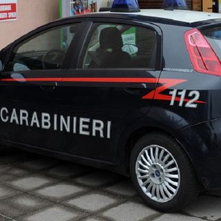 Vittuone: ruba duecento euro di alcolici al Destriero, ma la sicurezza la ferma e i Carabinieri la arrestano