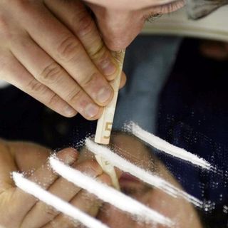 Sesto San Giovanni, cocaina e hashish: arrestato 30enne