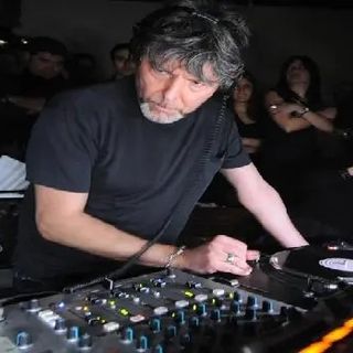 Il popolo della notte piange il suo re: è morto il grande dj Claudio Coccoluto