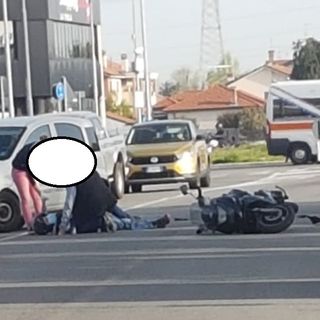 Corbetta: motociclista ferito nello scontro con un’auto in via Padre Ceriani