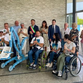 Vigevano, inaugurato il sollevatore per persone con disabilità installato presso il Centro Santa Maria