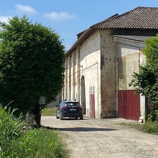 I Carabinieri di Mede intervenuti a Cascina Favina