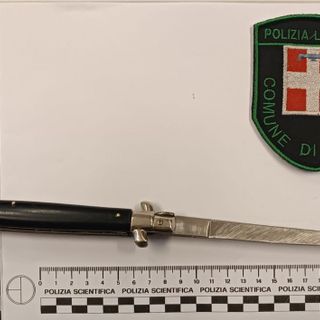 Trecate, guida in stato di ebbrezza e porto abusivo d’arma: denunciato un 58enne