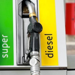 Monza, la Gdf sequestra tre distributori di carburante