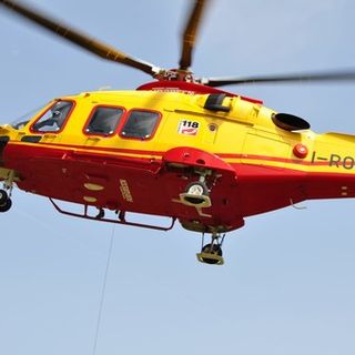 Infortunio sul lavoro nel quartiere Mirabella di Abbiategrasso: 24enne elitrasportato al san Matteo