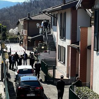 Uccide i figli di 7 e 13 anni e si toglie la vita: follia a Mesenzana