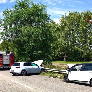 Pavese: incidente sulla statale 35, ferite tre persone