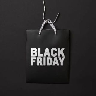 Black Friday per 1 italiano su 2: spesa di 306 euro (soprattutto per elettronica)