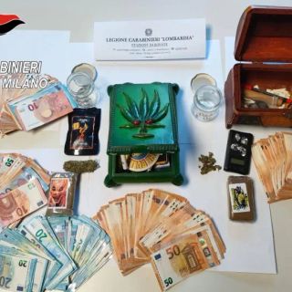 Rosate: droga e quasi 20mila euro in casa, pregiudicato arrestato dai carabinieri