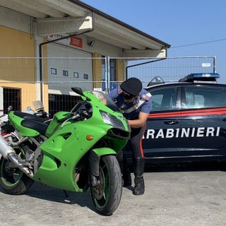 Non si ferma all’alt dei Carabinieri. Rocambolesco inseguimento per le strade di Voghera